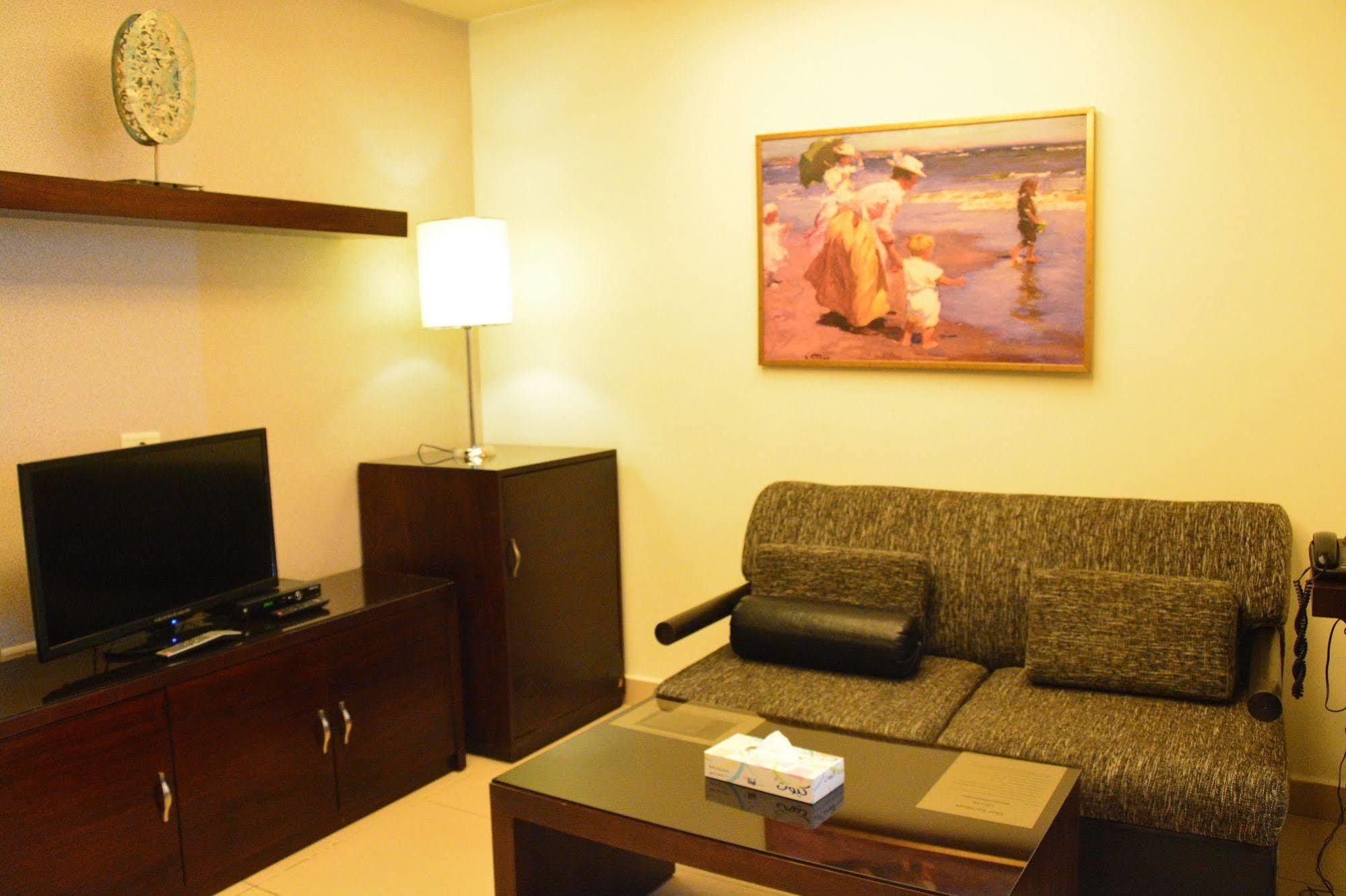Nadine Hotel Suites Amman Exterior foto