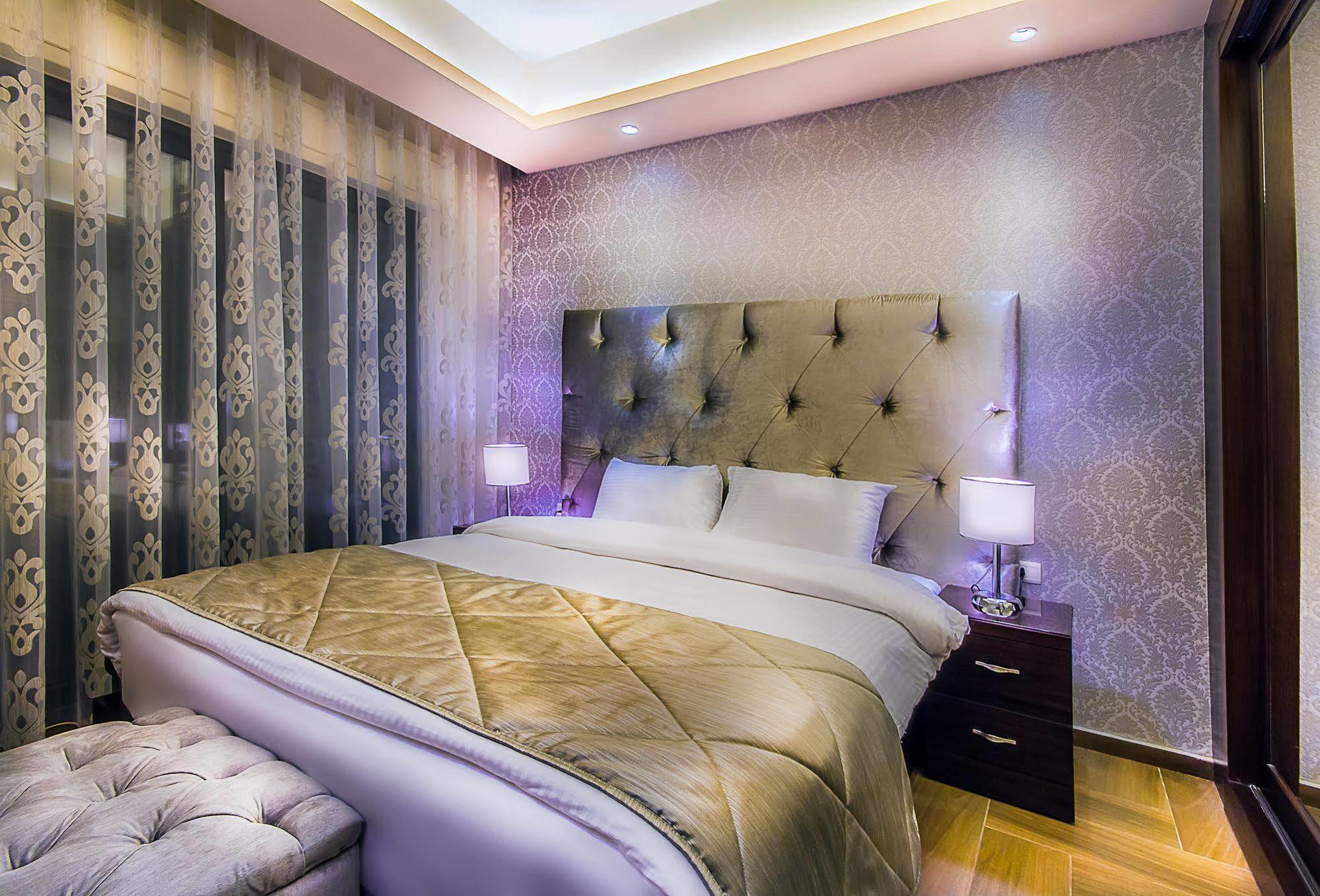 Nadine Hotel Suites Amman Exterior foto